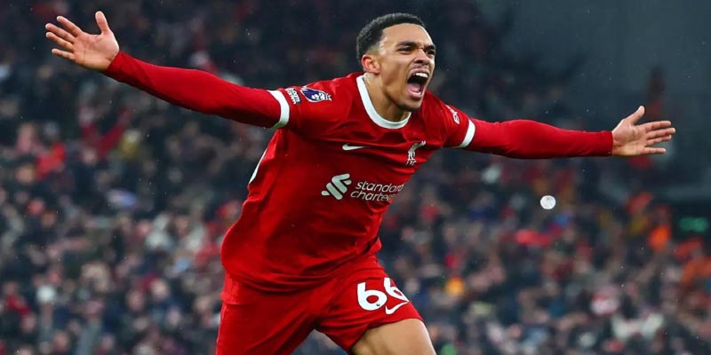 Alexander-Arnold: The Future of Football Greatness?